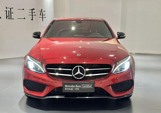 7年5.7万公里红色奔驰C级，11.68万入手，值吗？