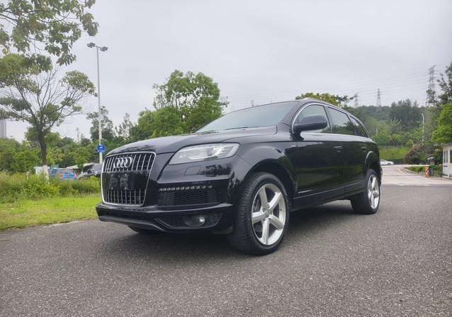 12万入手奥迪Q7，豪华SUV超值，车龄12年值吗？