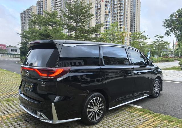 13万买二手传祺M8,空间大如客厅,商务家庭都想要?