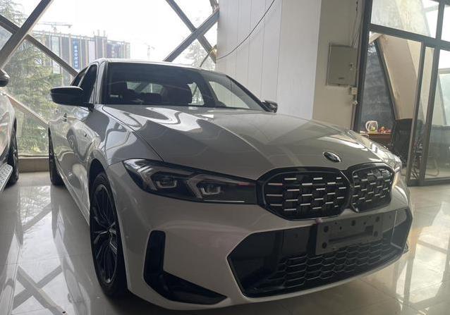 19万买宝马3系准新车，性能炸裂，值不值？
