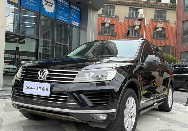 14万入手豪华SUV，大众途锐车况曝光，真值这个价？