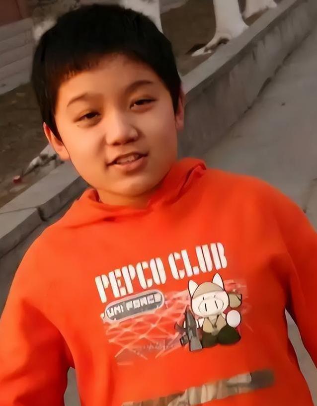 3岁拍广告红遍全国，2次考北电被拒，尤浩然如今靠啥翻身？