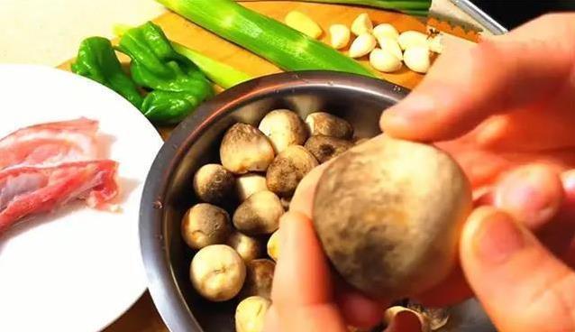 5分钟炒出维C爆棚菜，超猕猴桃3倍，吃一次全家都爱上