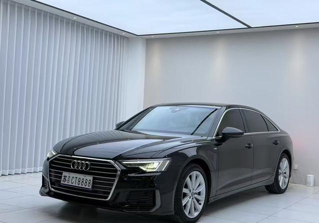 23.8万买奥迪A6L，8.5万公里值不值，家用商务全拿下？