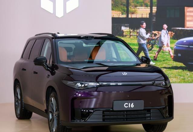 15万买中型SUV，零跑C16配冰箱激光雷达，电池却靠抽奖？
