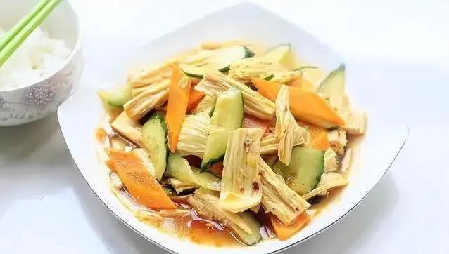 泡腐竹慢到抓狂？5分钟变软秘诀，厨房小白都夸好