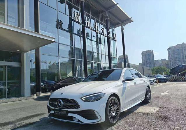19.5万入手豪车，奔驰C级2年跑6万，值不值？