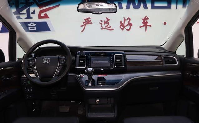 6万公里艾力绅仅14.98万，家用神车，值不值？