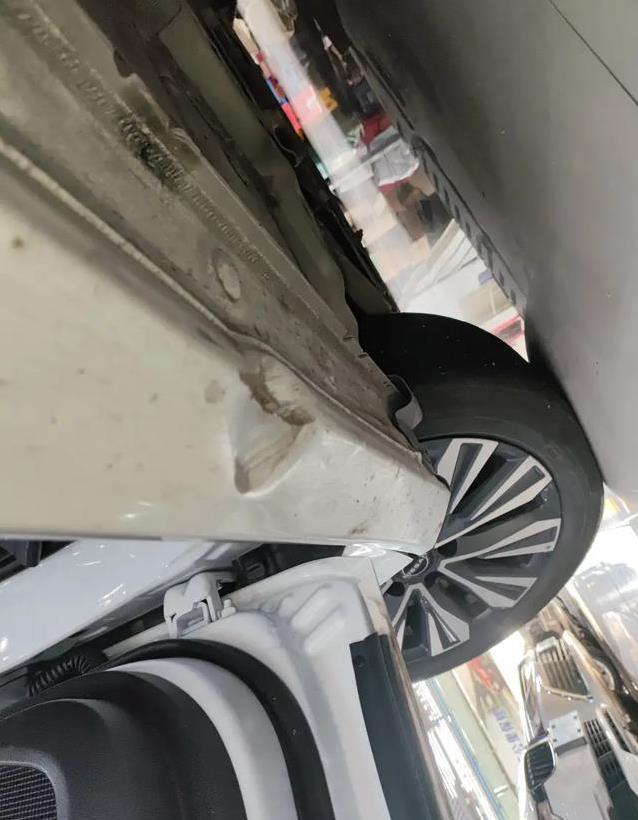 11万买天籁2.0L准新车，省8万却动力一般，值不值？