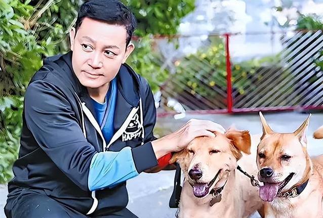 59岁配角巨星陨落：一生未婚，23亿全捐古天乐做慈善