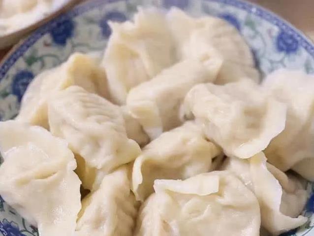 白菜饺子老出水？不用盐杀水，3步锁鲜超嫩！