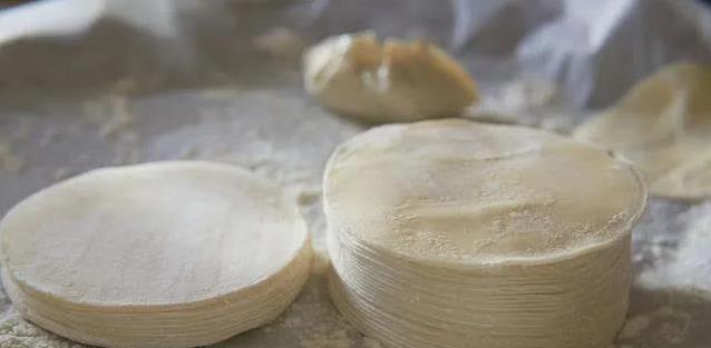 饺子皮Q弹的秘密，选错面粉全白忙，你知道最佳选择吗？
