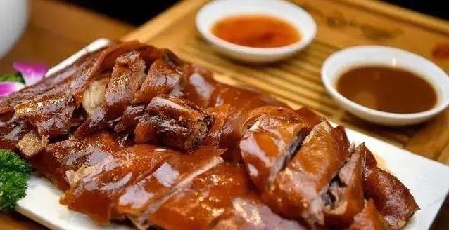 顺德烧鹅香到爆，17年老店天天排队，你敢来尝吗？