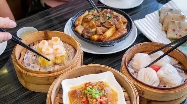 顺德烧鹅香到爆，17年老店天天排队，你敢来尝吗？