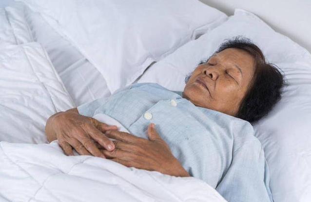 午觉睡太久大脑老得快?医生揭秘:20分钟最佳,3点要牢记_新闻看看
