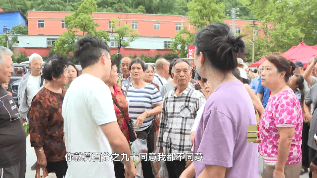 小区内出现集市是烟火气还是惹人气