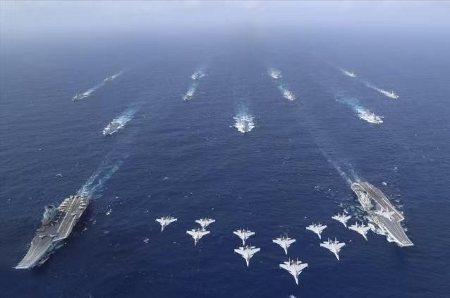 歼-35能否实现滑跃航母起降 隐身舰载机适配性解析