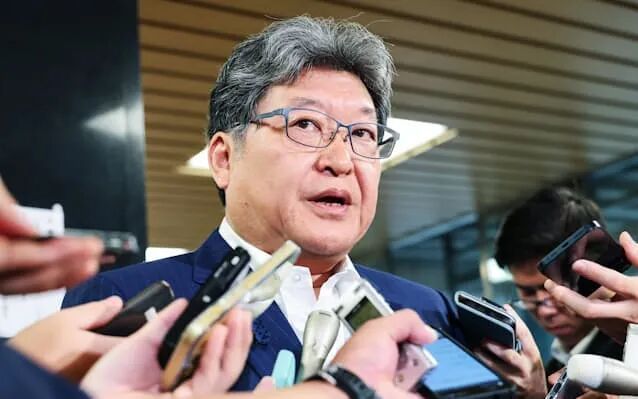 为重振声望，高市最快16日改组内阁，可能要动麻生太郎的人 政权骨架保持不变