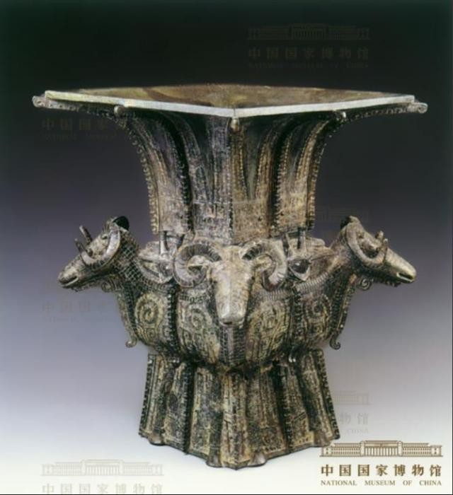 四羊方尊。图片来源：中国国家博物馆网站
