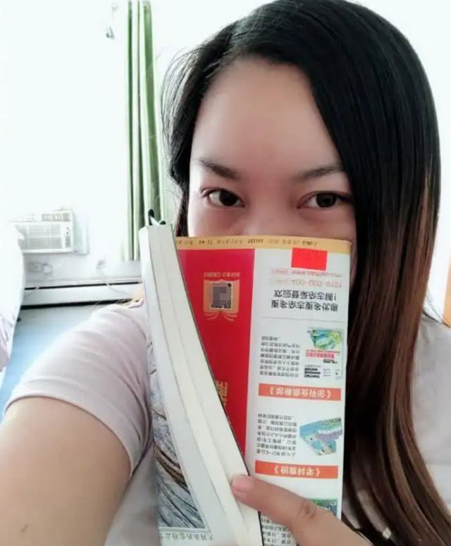 网友曝37岁凤姐考上美国名校 选修两门高难度学科