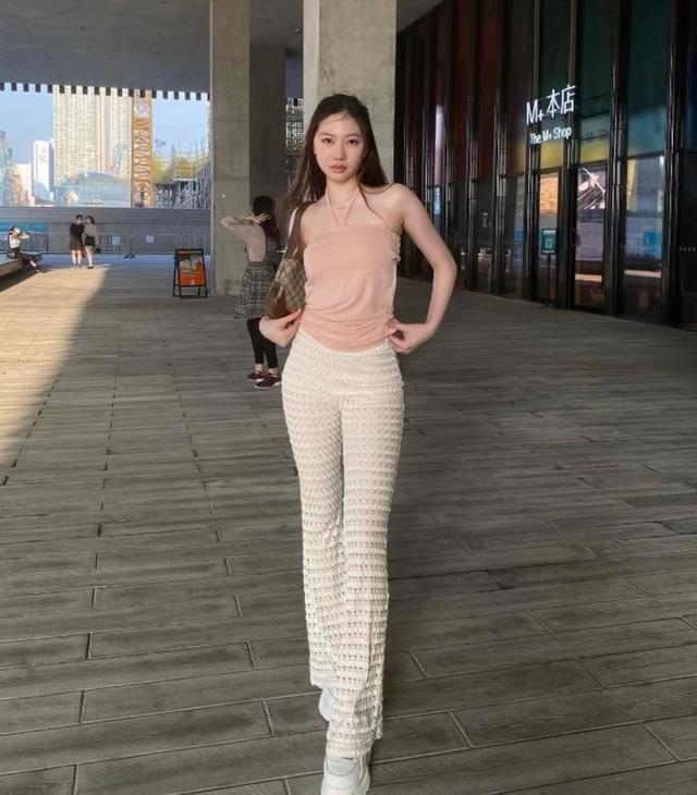甄子丹的女儿甄济如出道当歌手了甄济如国籍是哪个人资料简介