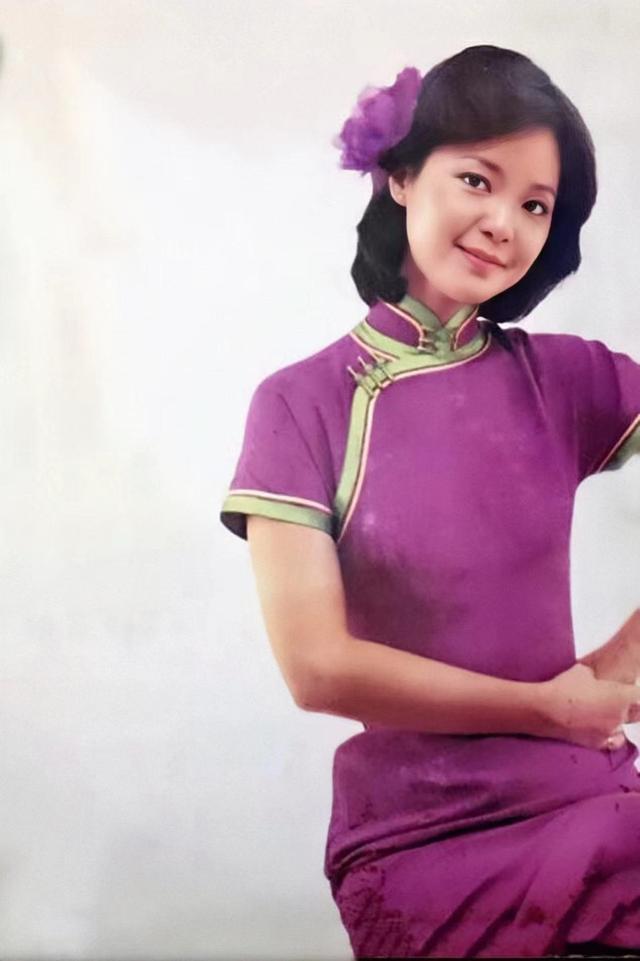 的女明星,可是作为一个真正的女艺人,为什么她能够盖国民党党旗下葬了