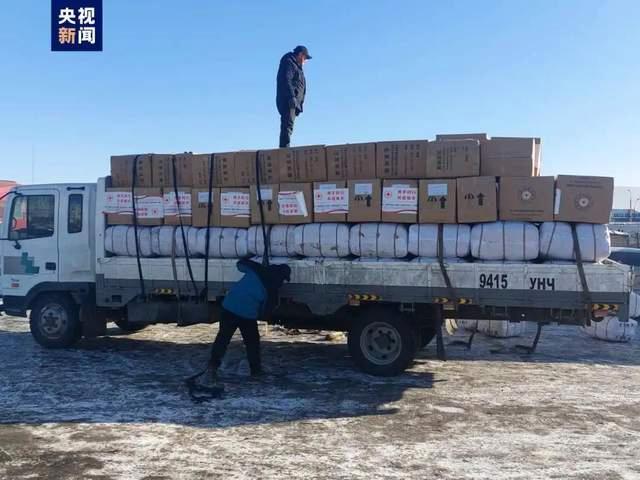 中国援助物资运抵蒙古国乌兰巴托 这些物资计划于下周分发到受灾地区
