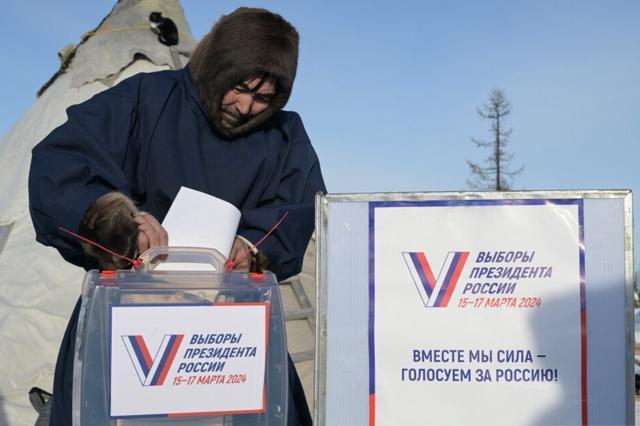 普京在俄大选中面临三位挑战者 俄罗斯总统选举正式投票开始举行！