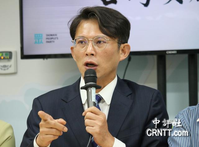 黄国昌：民进党名字该被丢垃圾桶