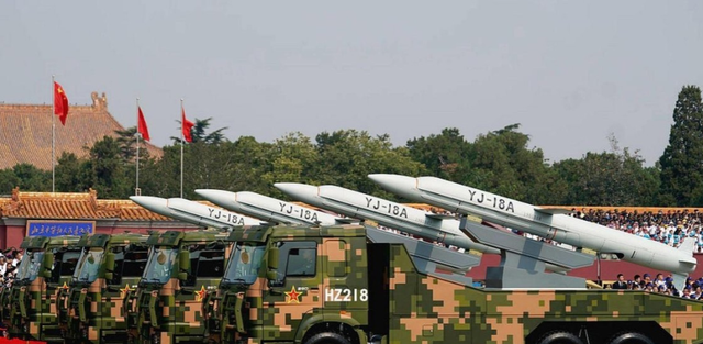 长剑1000“跳槽”巡航导弹方阵，解放军的潜台词，看懂了吗？