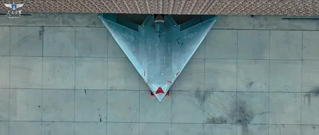 空军短片曝新机：威龙一号与玄龙协同