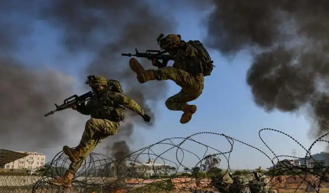 美军抓捕马杜罗,给解放军提了个醒,两岸统一或许还有第3种方式