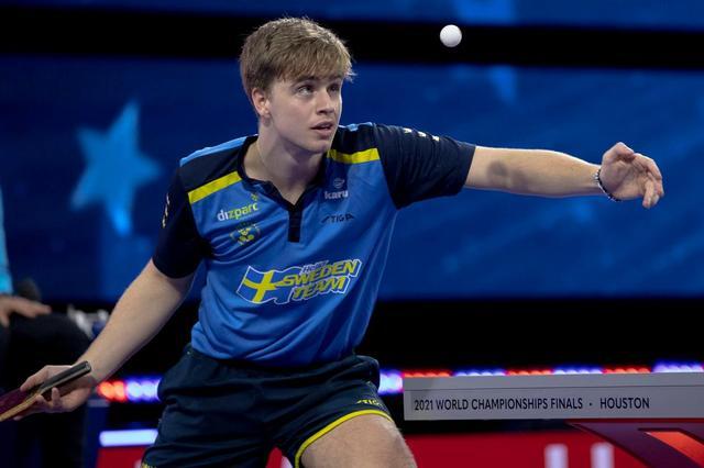 4-0横扫瑞典选手 樊振东首获世乒赛男单冠军