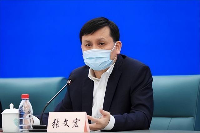 张文宏:上海重症救治面临挑战，加强对脆弱人群疫苗接种非常重要
