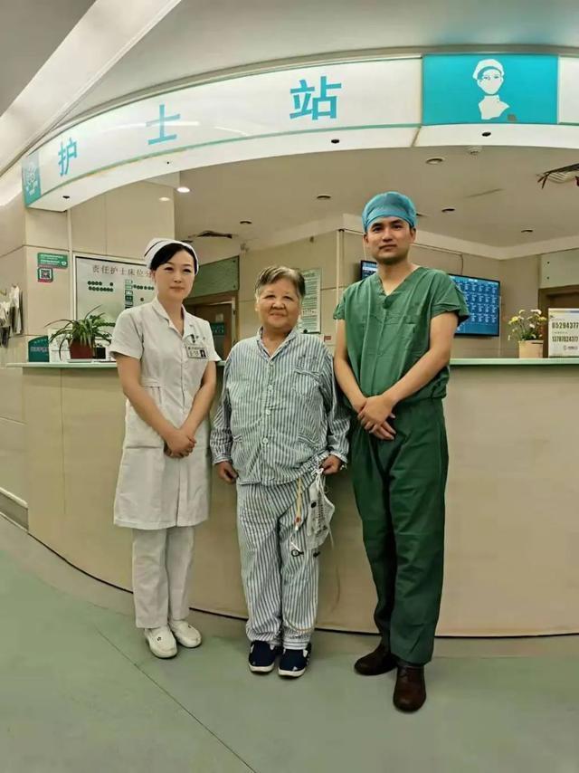 湖南卫健委:刘翔峰涉嫌严重违法 媒体披露曾多次举报不倒