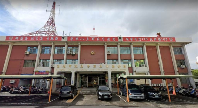 台男子早餐店用餐时被砍断双脚脚筋 是否为随机砍杀事件警方未回应