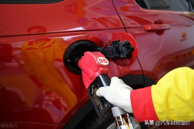 时间定了!油价又要变 国内油价将大幅下调了吗