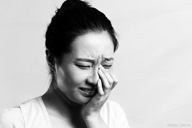 男子杀妻埋尸院中案开庭细节披露：感情不和结婚12年后妻子“失联”