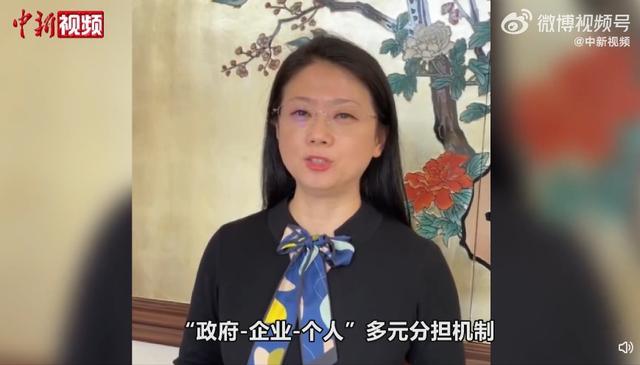 这位代表建议男女共享产假，曾被成为“最美医生”