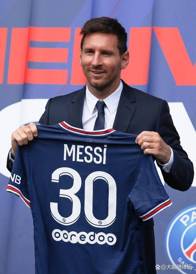 曝梅西拒绝首份续约合同，梅西父亲：梅西暂时并不具备与巴黎圣日耳曼的续约条件