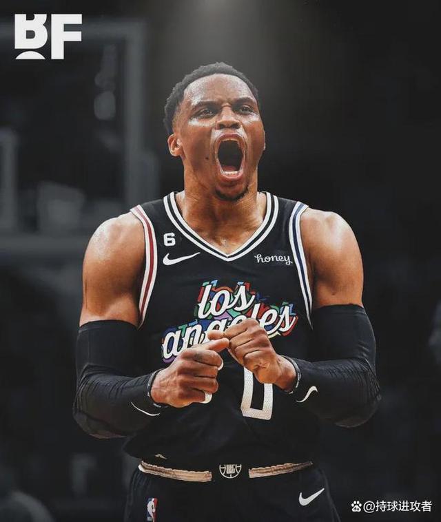 小莫里斯掀翻追梦被驱逐 吃到二级恶意犯规