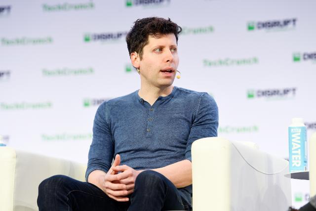 OpenAI就ChatGPT泄露个人信息道歉 CEO：很担心会被用于大规模的虚假信息传播