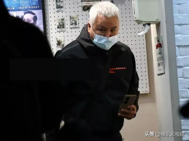 张庭女儿近况曝光，在上海读一年36万学费的外籍学校