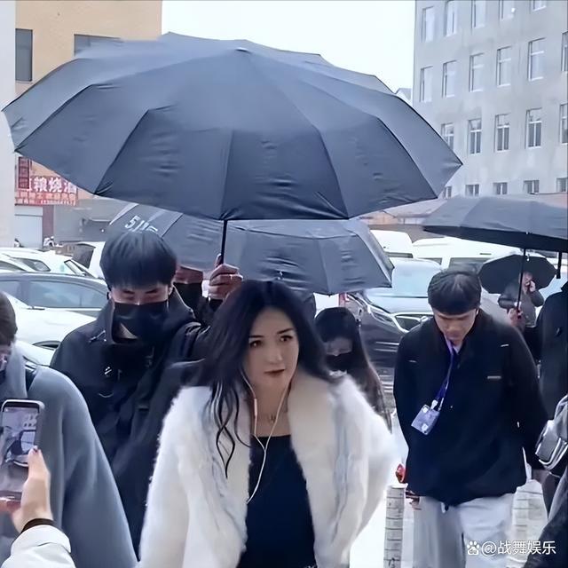 瘦了20斤的谢娜被人错以为是杨幂？谢娜要回归芒果台了吗