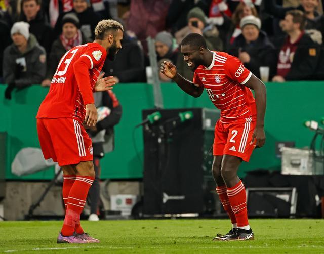 德国杯-穆西亚拉补时送点 霍勒点射绝杀！拜仁1-2弗赖堡 无缘德国杯4强！