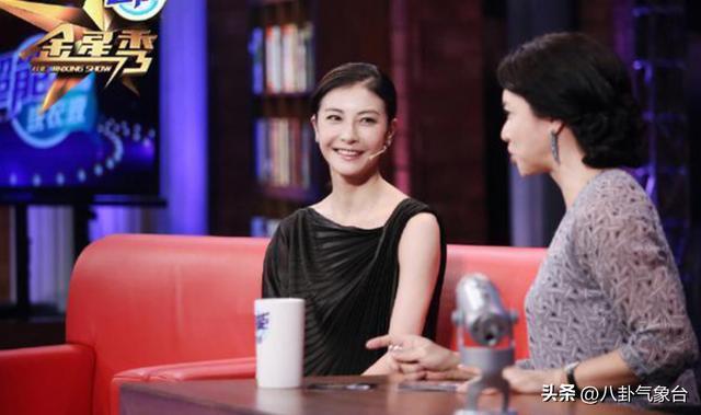 芭蕾舞演员谭元元美国大婚，新郎小她8岁，知三当三被诟病