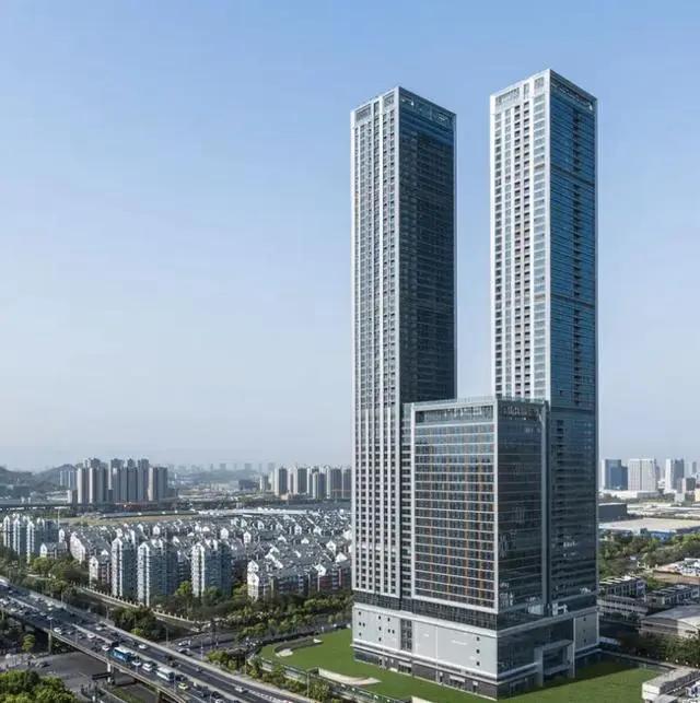 罗永浩直播卖房 上架1分钟就被订下 原价332万，到手只要205.23万  网友：买到就赚到
