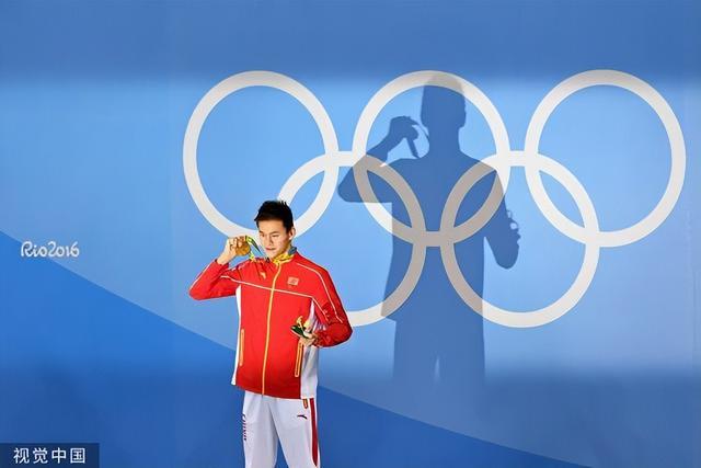孙杨称从未说过要退役 还想继续游