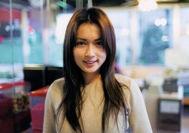 日本女星长谷川京子承认恋情 对象是小6岁餐厅老板