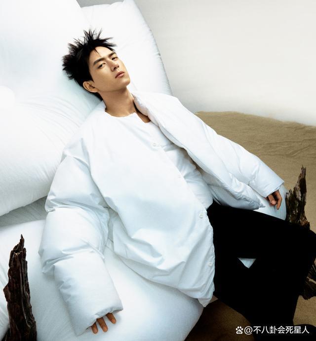 李现捐款100万驰援灾区,展现社会公众人物的号召力和正能量